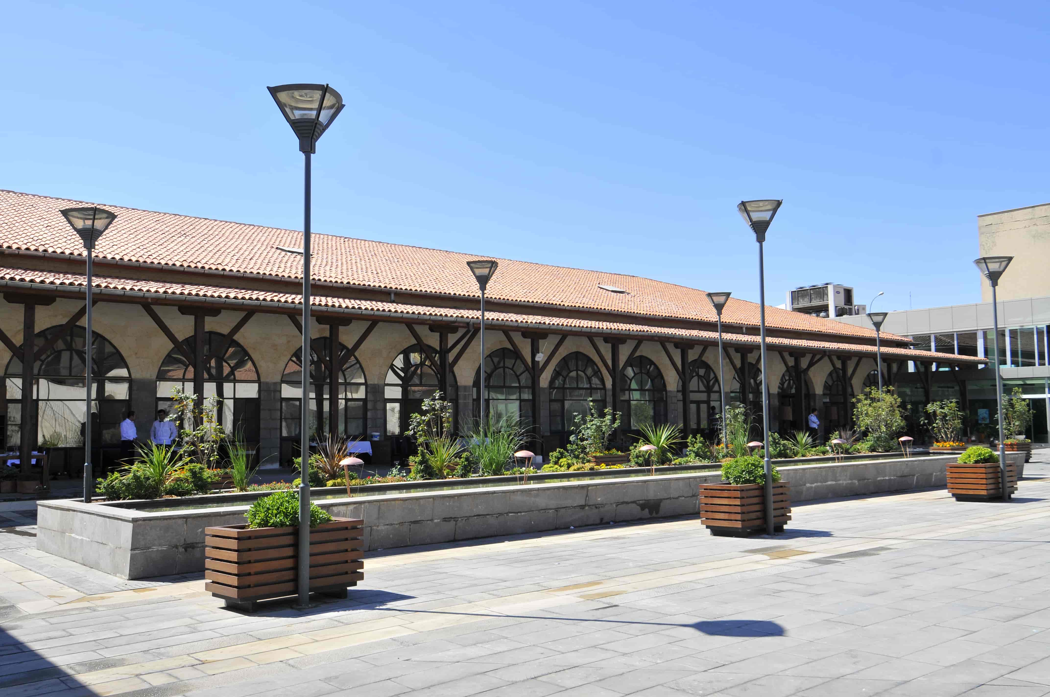 Yemiş Hanı