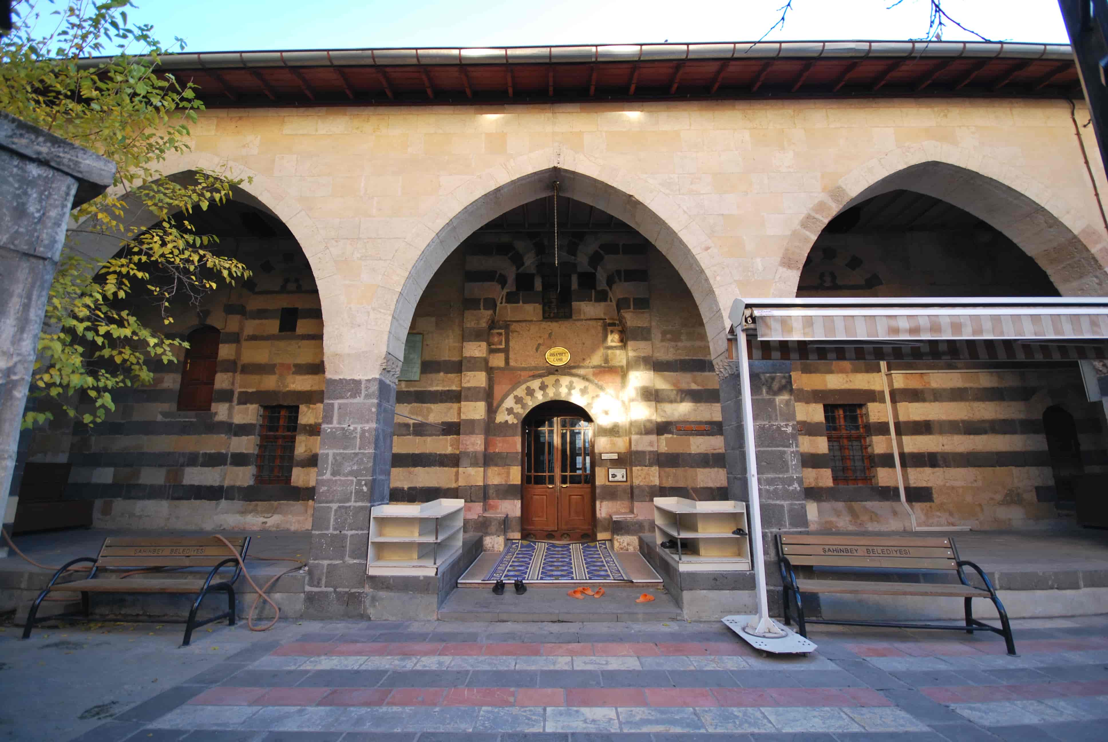 İhsanbey (Esenbek) Cami