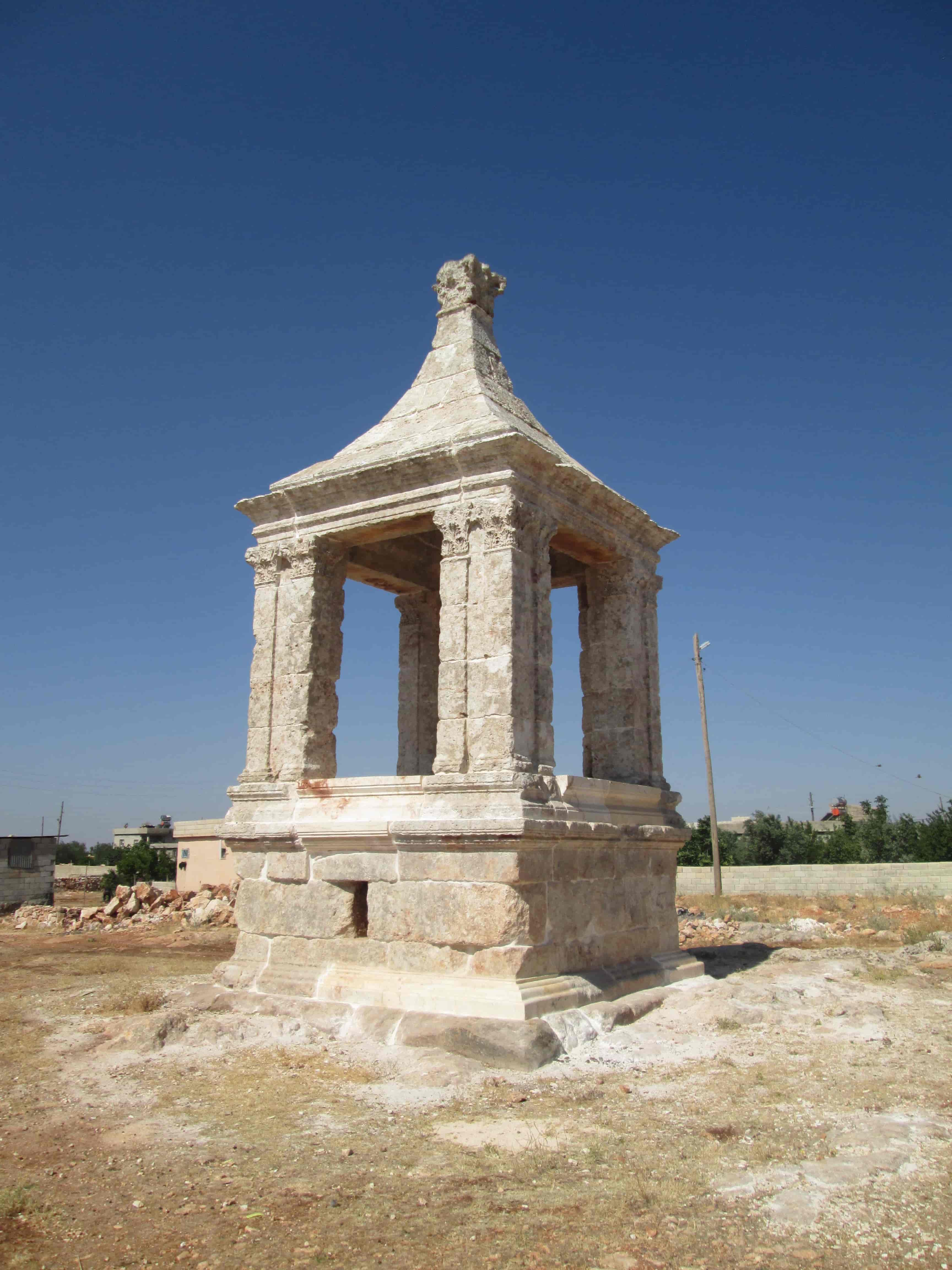Hisar Anıt Mezarı